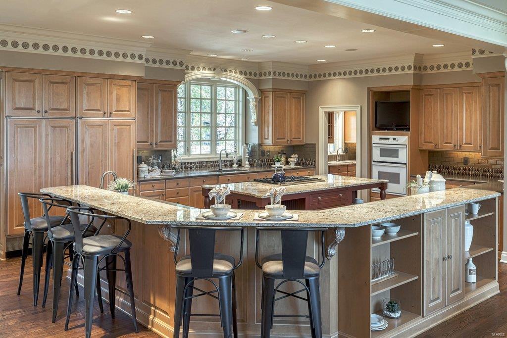 Whitmoor Upper Rdwy & Esmt - Residential