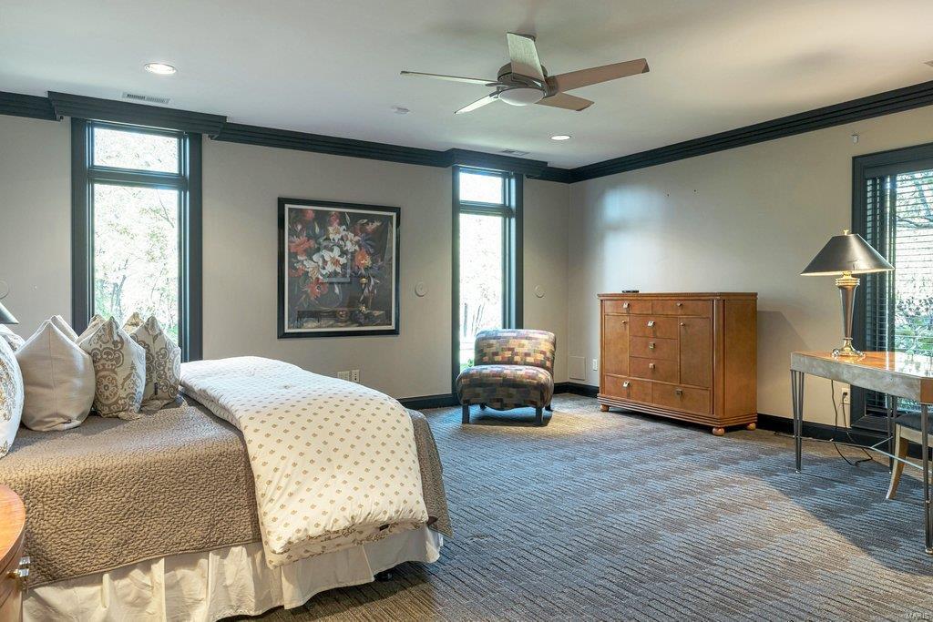 Whitmoor Upper Rdwy & Esmt - Residential