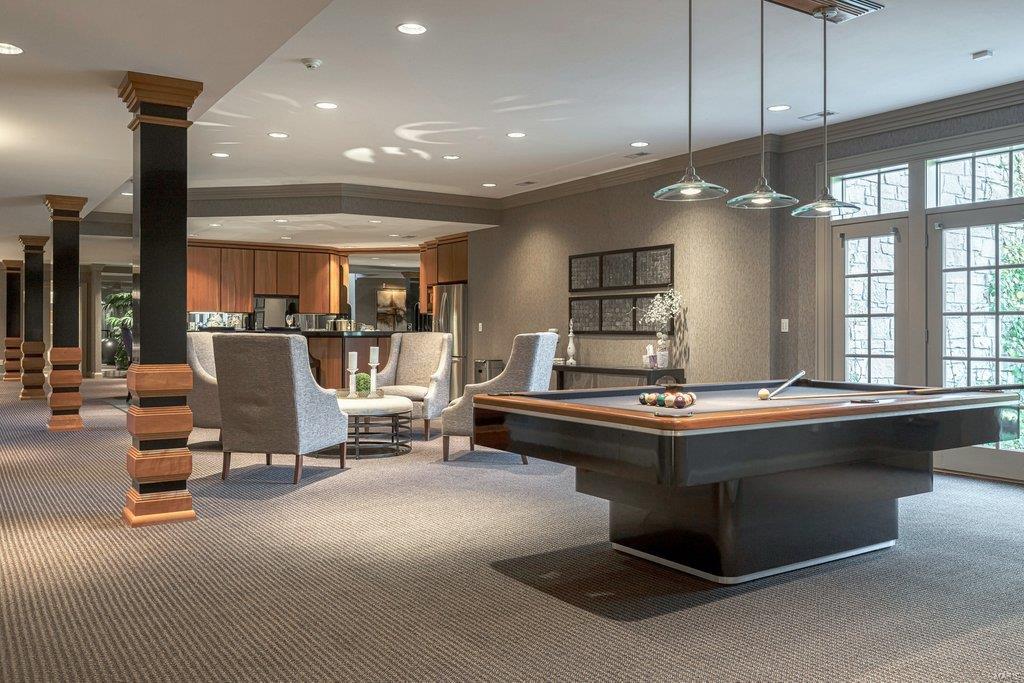 Whitmoor Upper Rdwy & Esmt - Residential