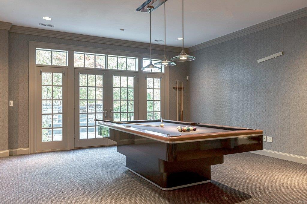 Whitmoor Upper Rdwy & Esmt - Residential