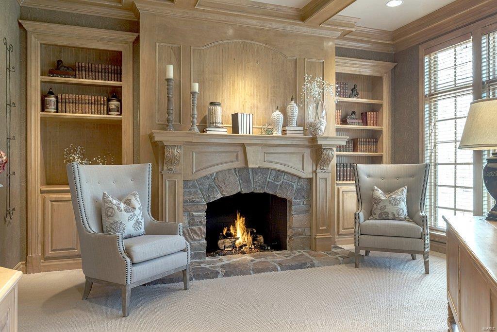 Whitmoor Upper Rdwy & Esmt - Residential