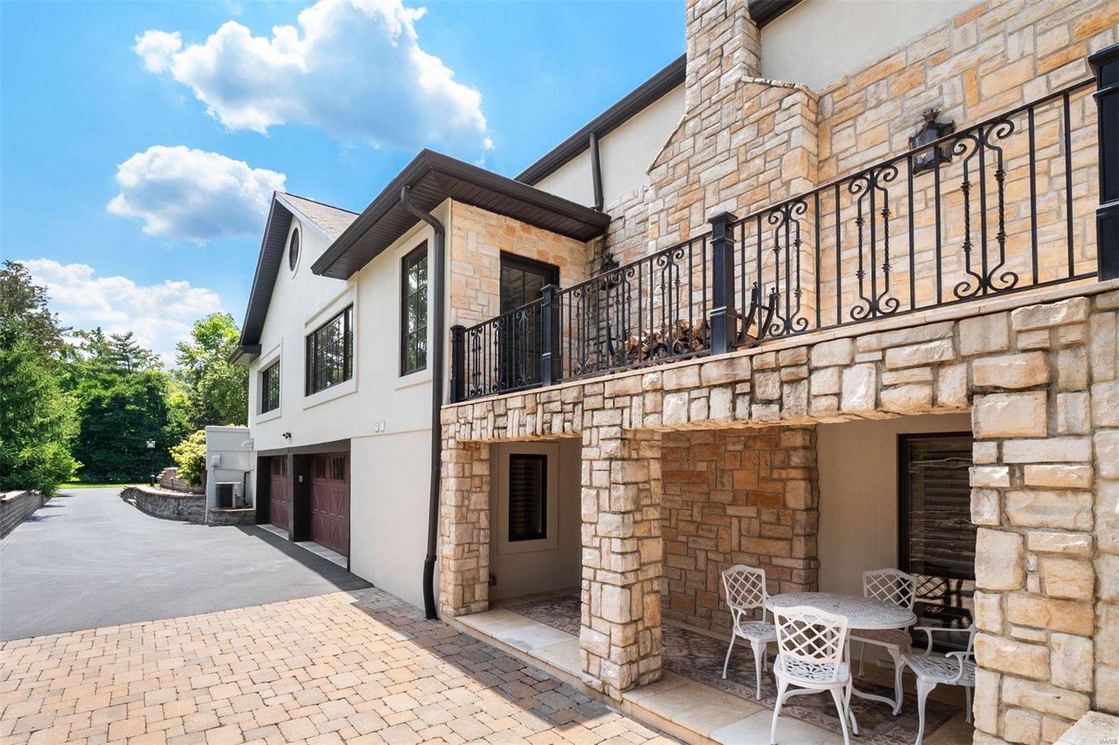 Frontenac - Residential