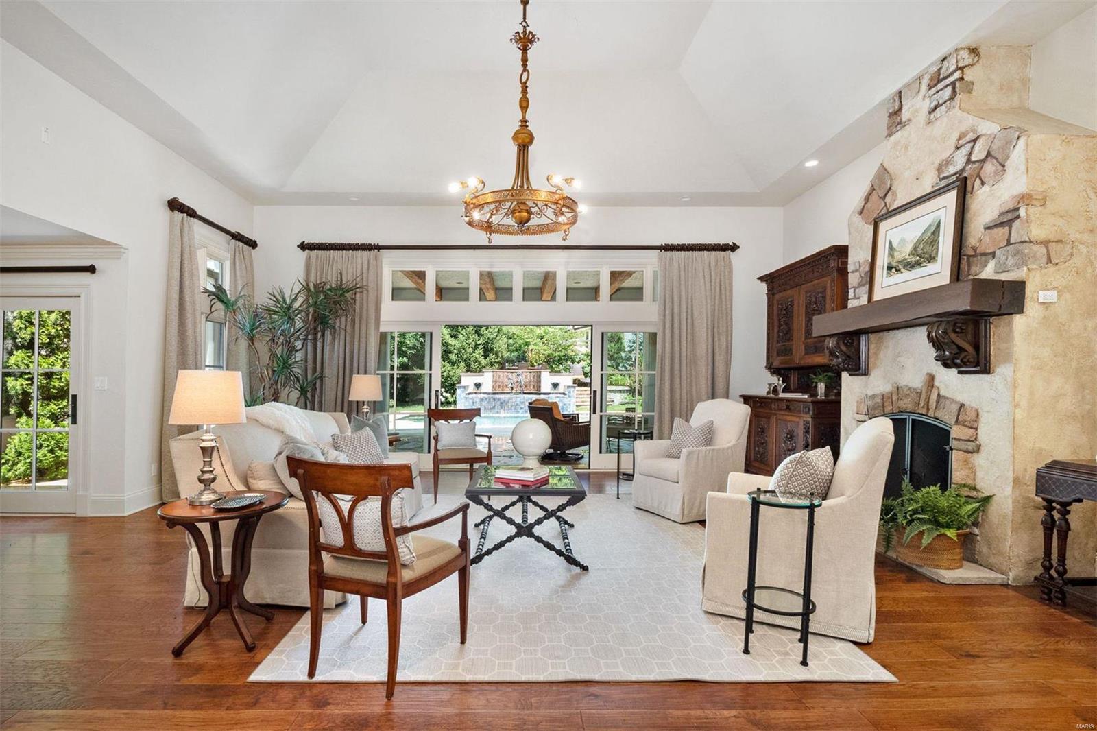 Frontenac - Residential