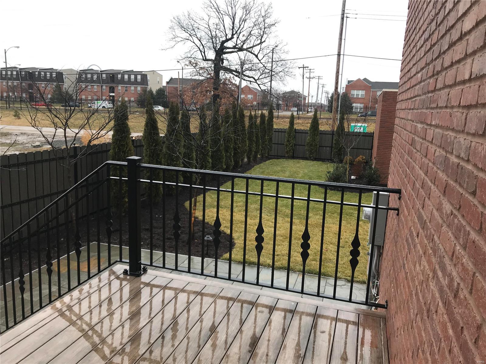 Lafayette Square - Residential