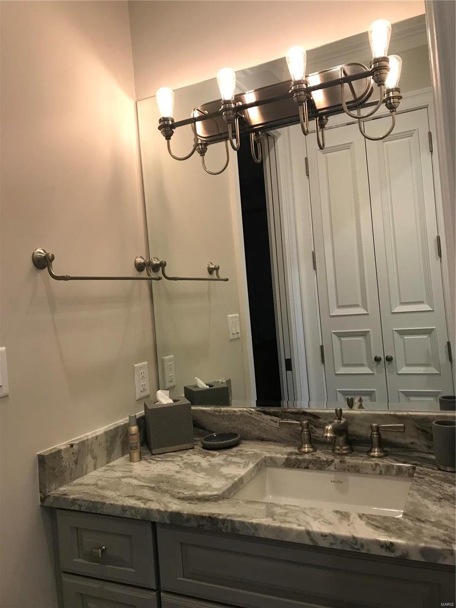 Lafayette Square - Residential