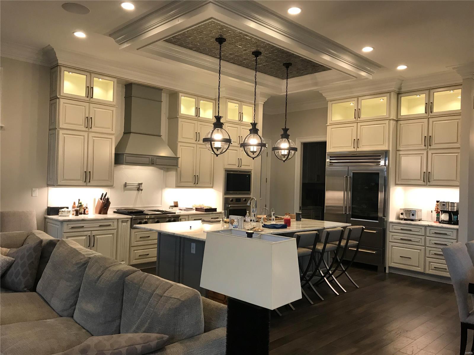 Lafayette Square - Residential