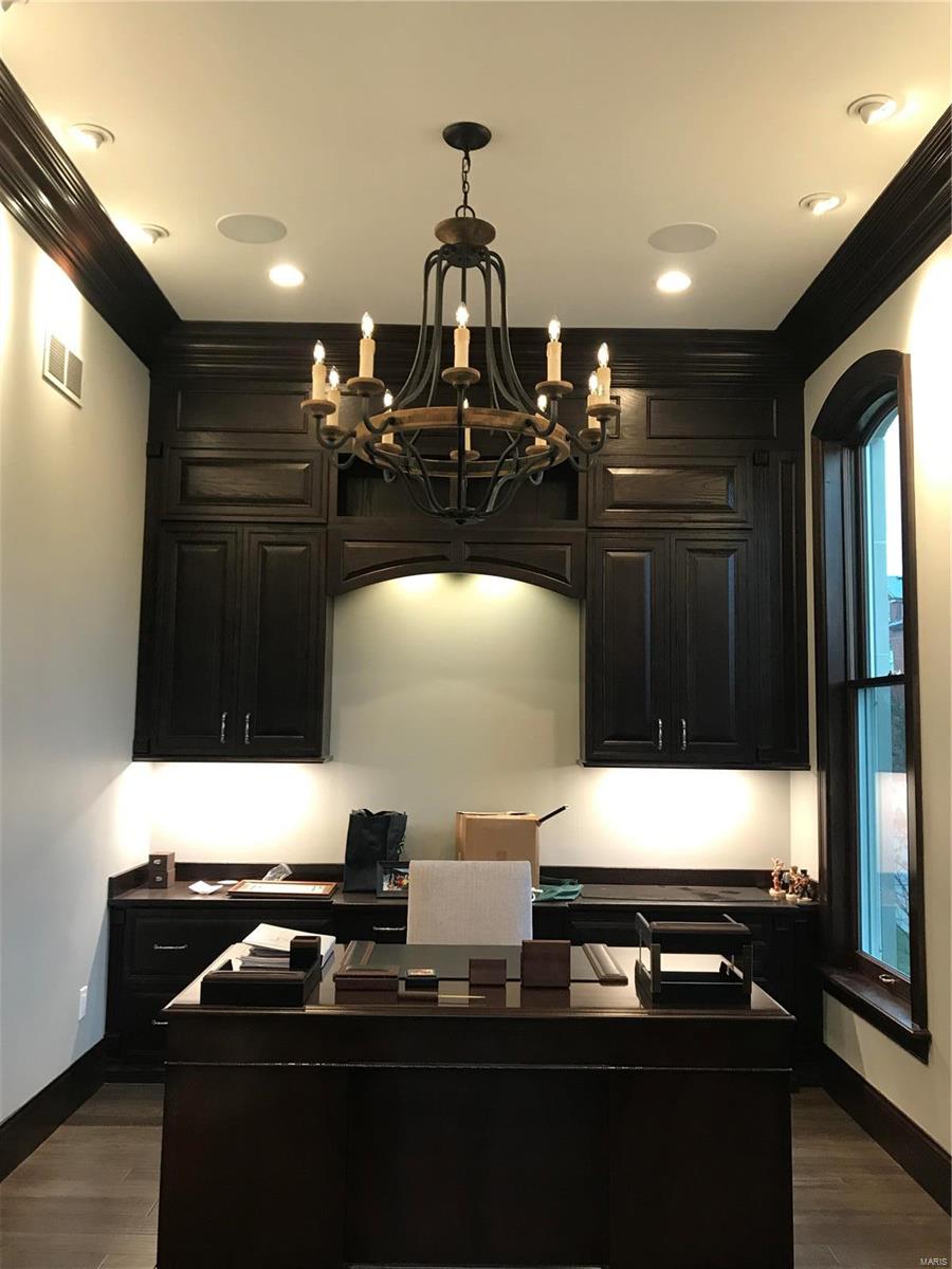 Lafayette Square - Residential