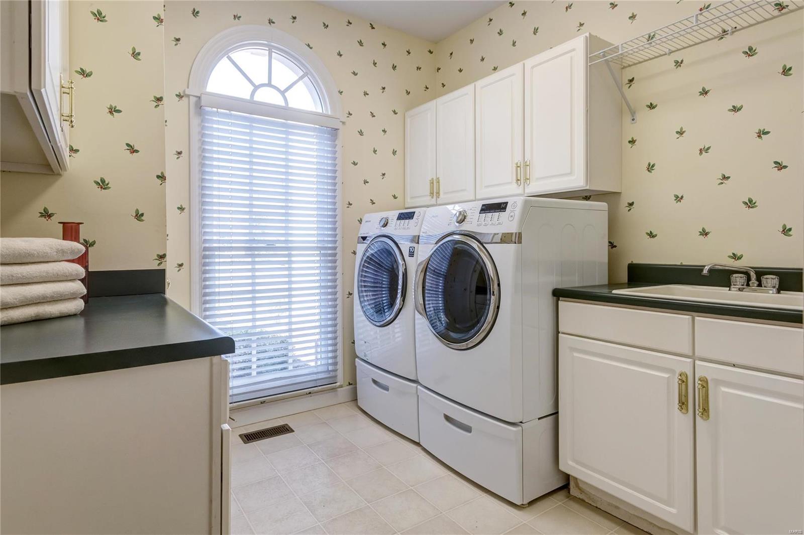 Kings Cove - Residential