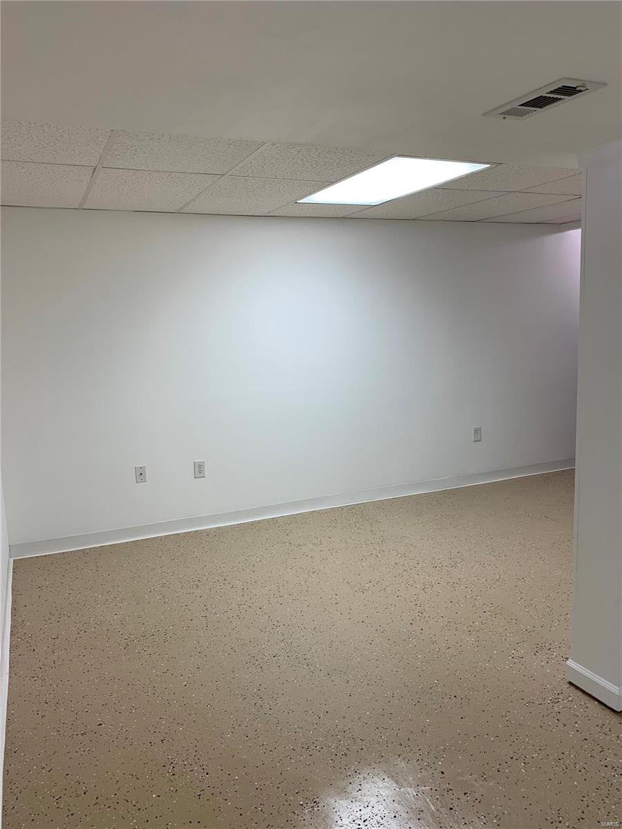 Summer Winds Condos Ph1 Stg3&4 - Residential Lease