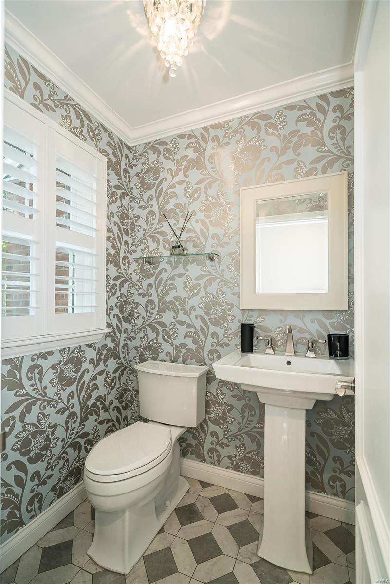 Coach-n-4 - Residential