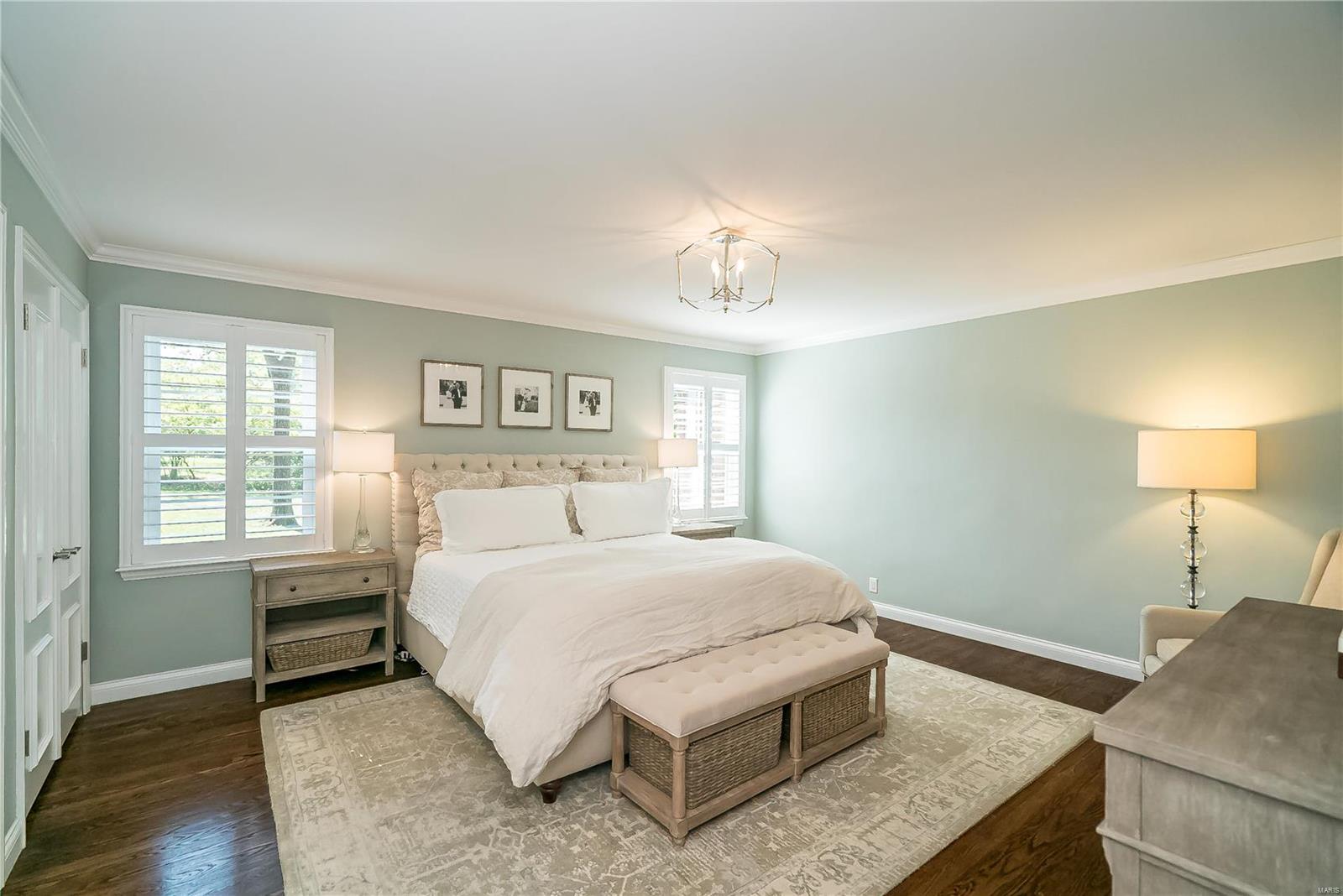 Coach-n-4 - Residential