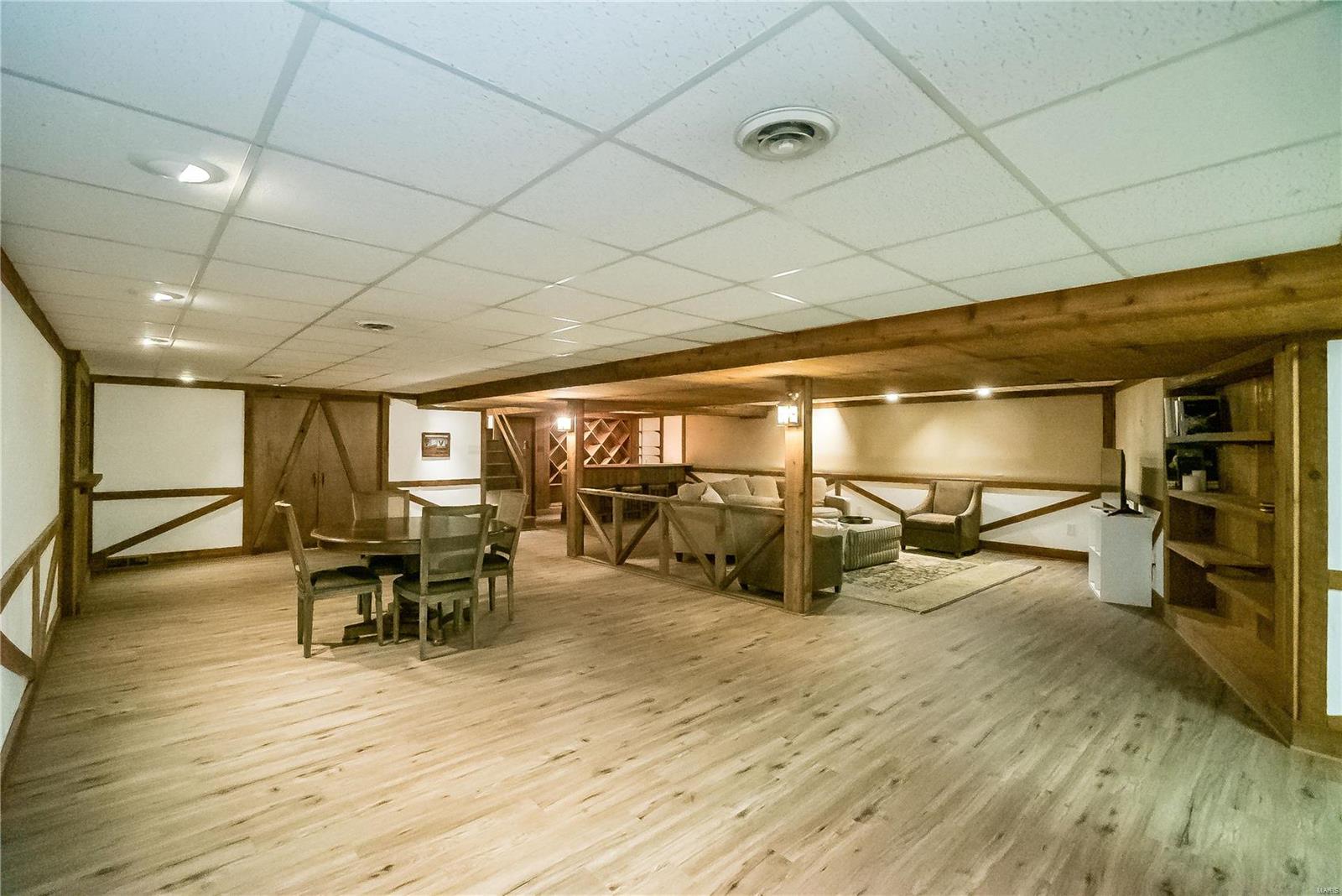 Coach-n-4 - Residential