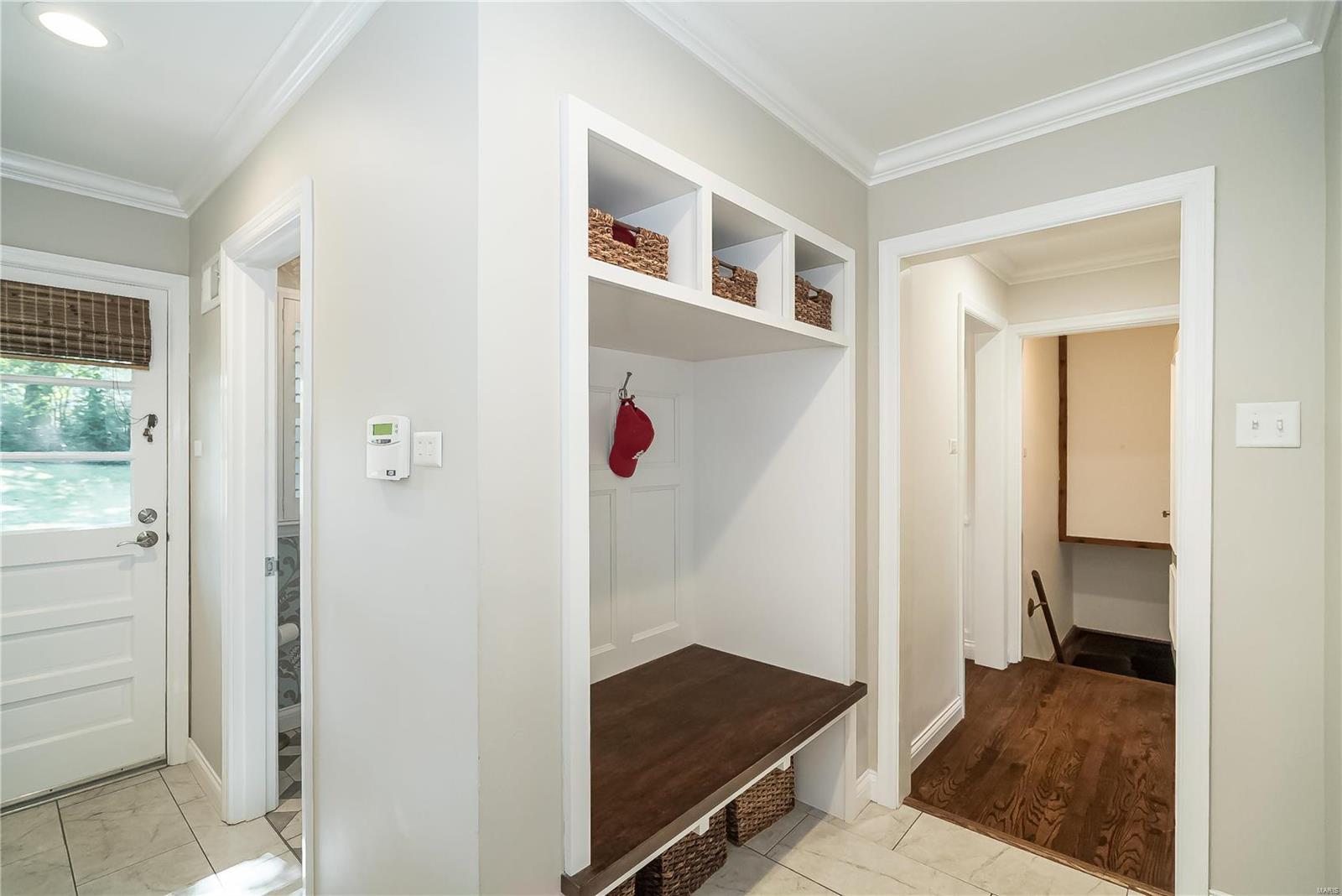 Coach-n-4 - Residential