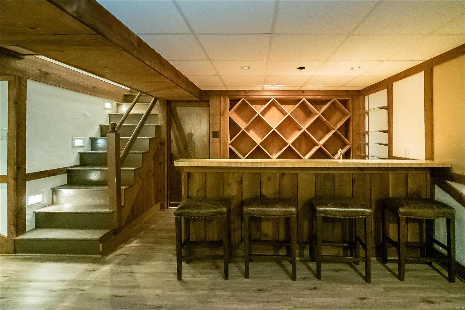 Coach-n-4 - Residential