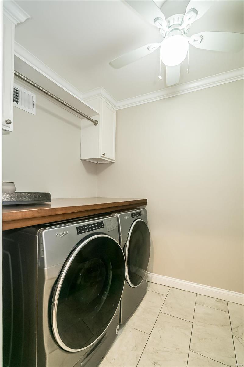 Coach-n-4 - Residential