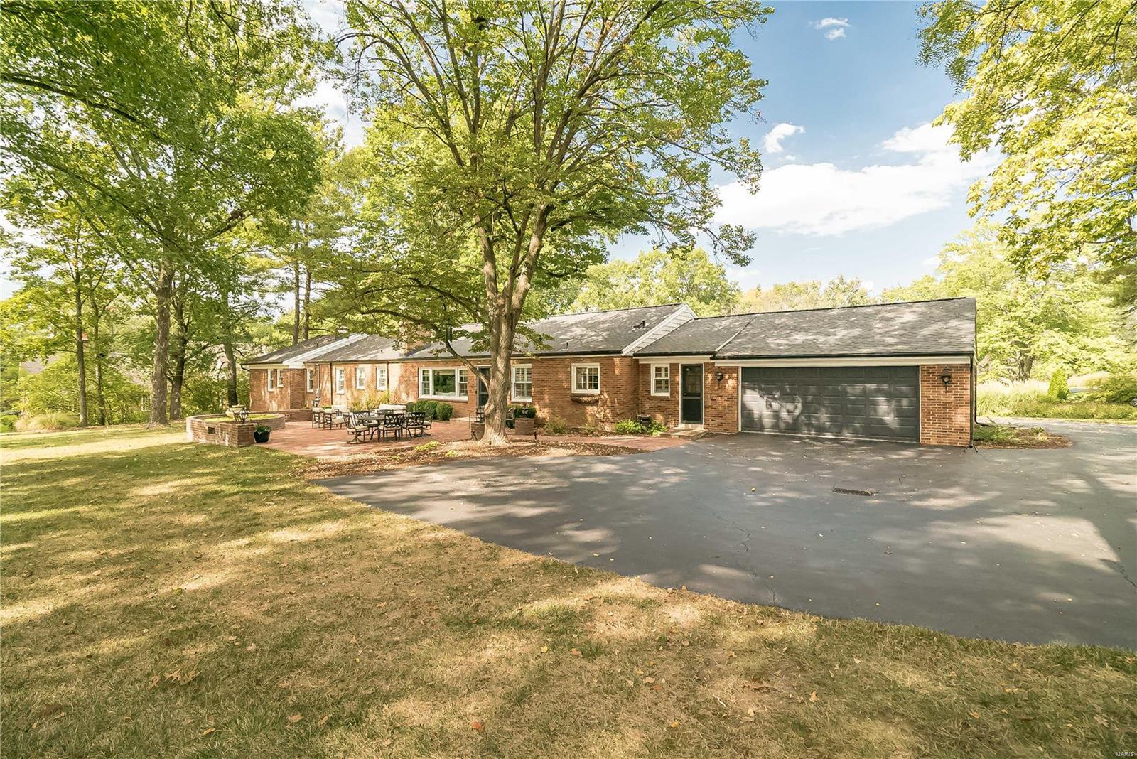 Coach-n-4 - Residential