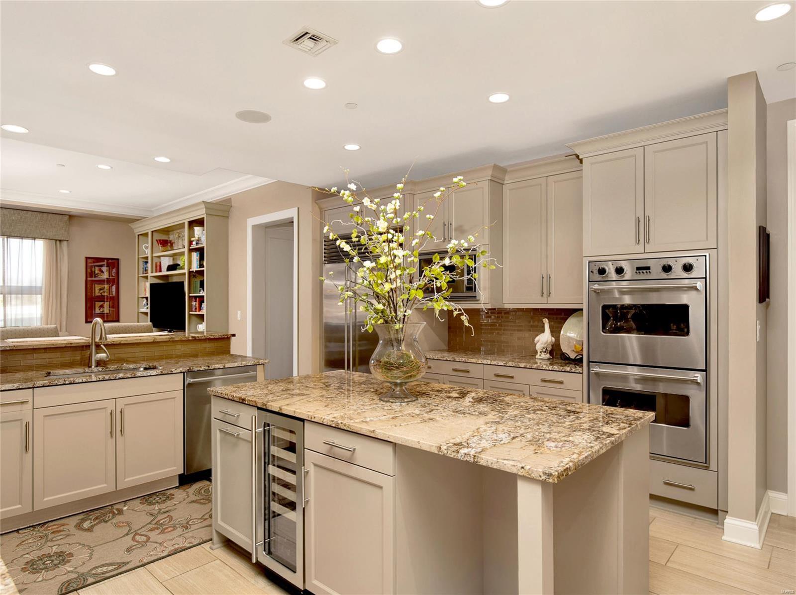 Crescent Condo - Residential