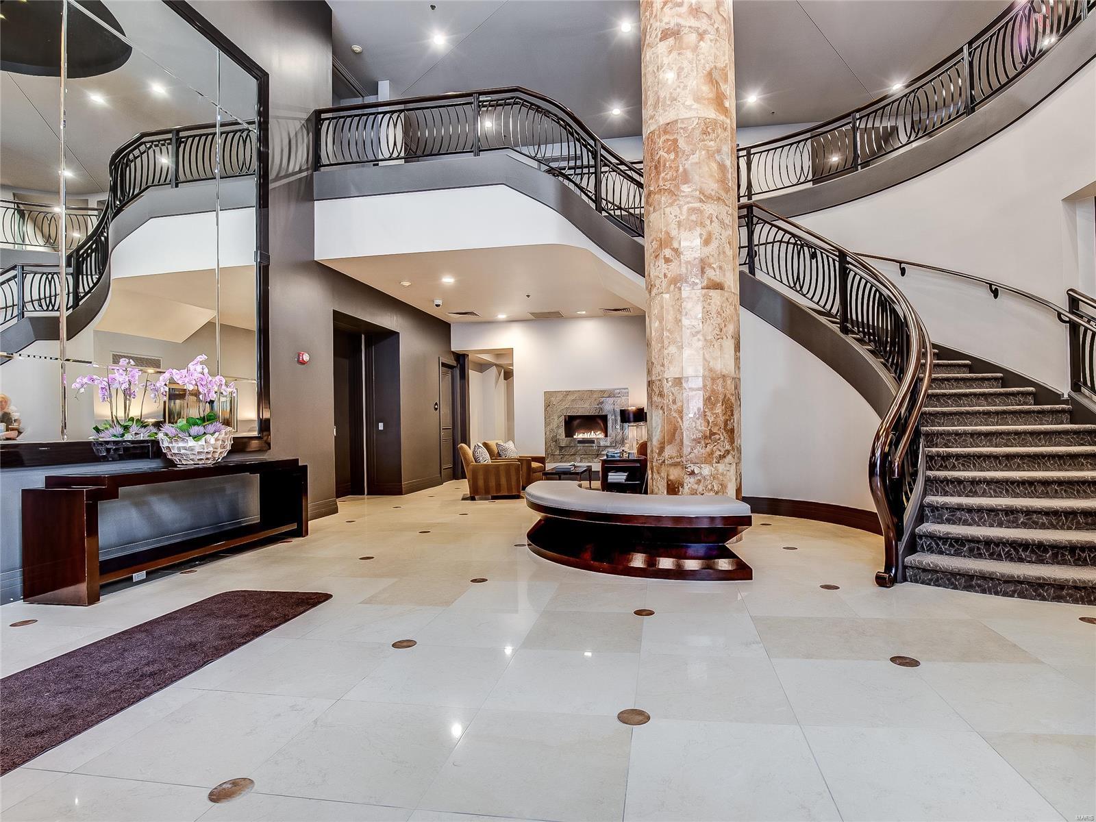 Crescent Condo - Residential