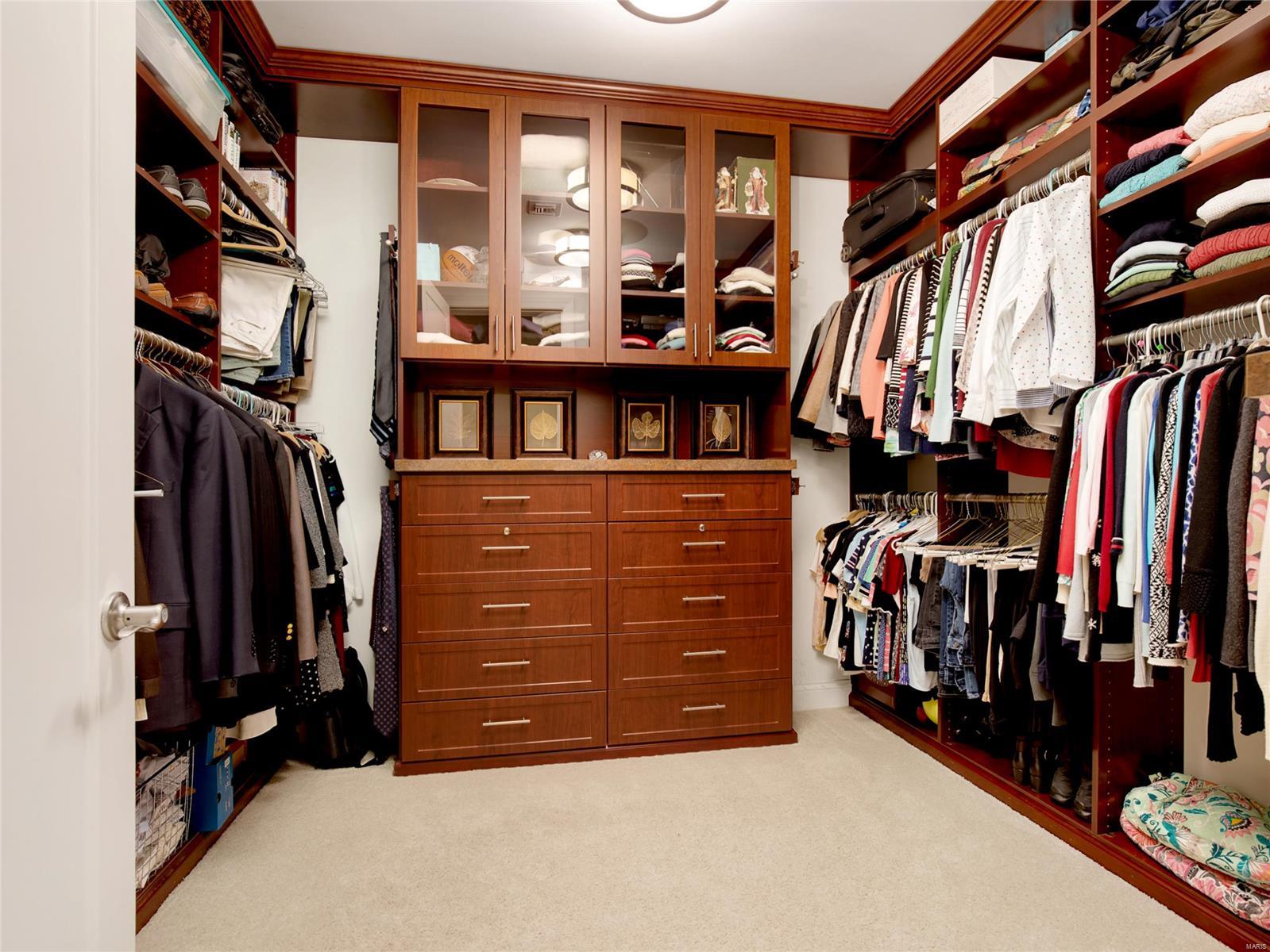 Crescent Condo - Residential