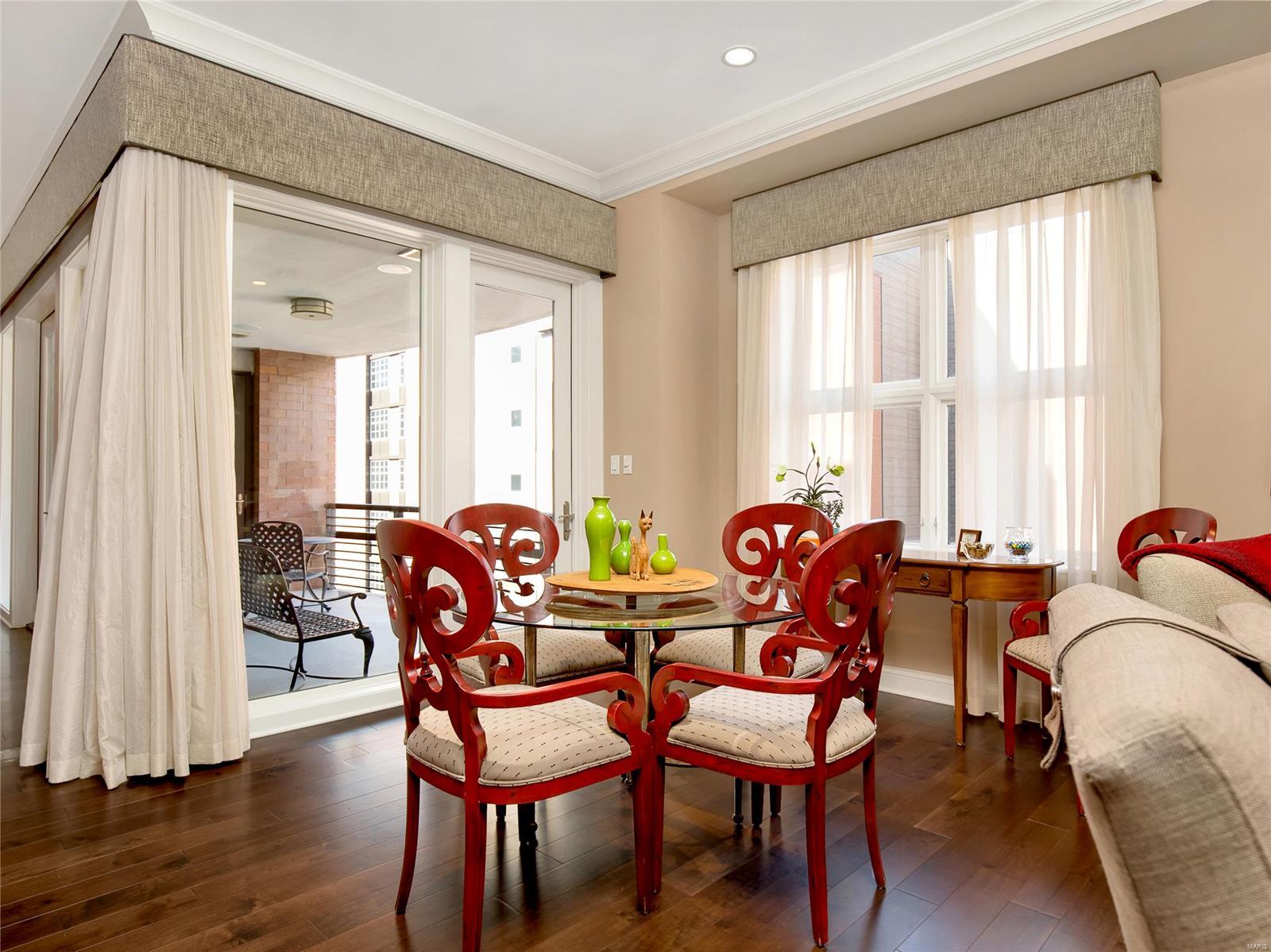 Crescent Condo - Residential