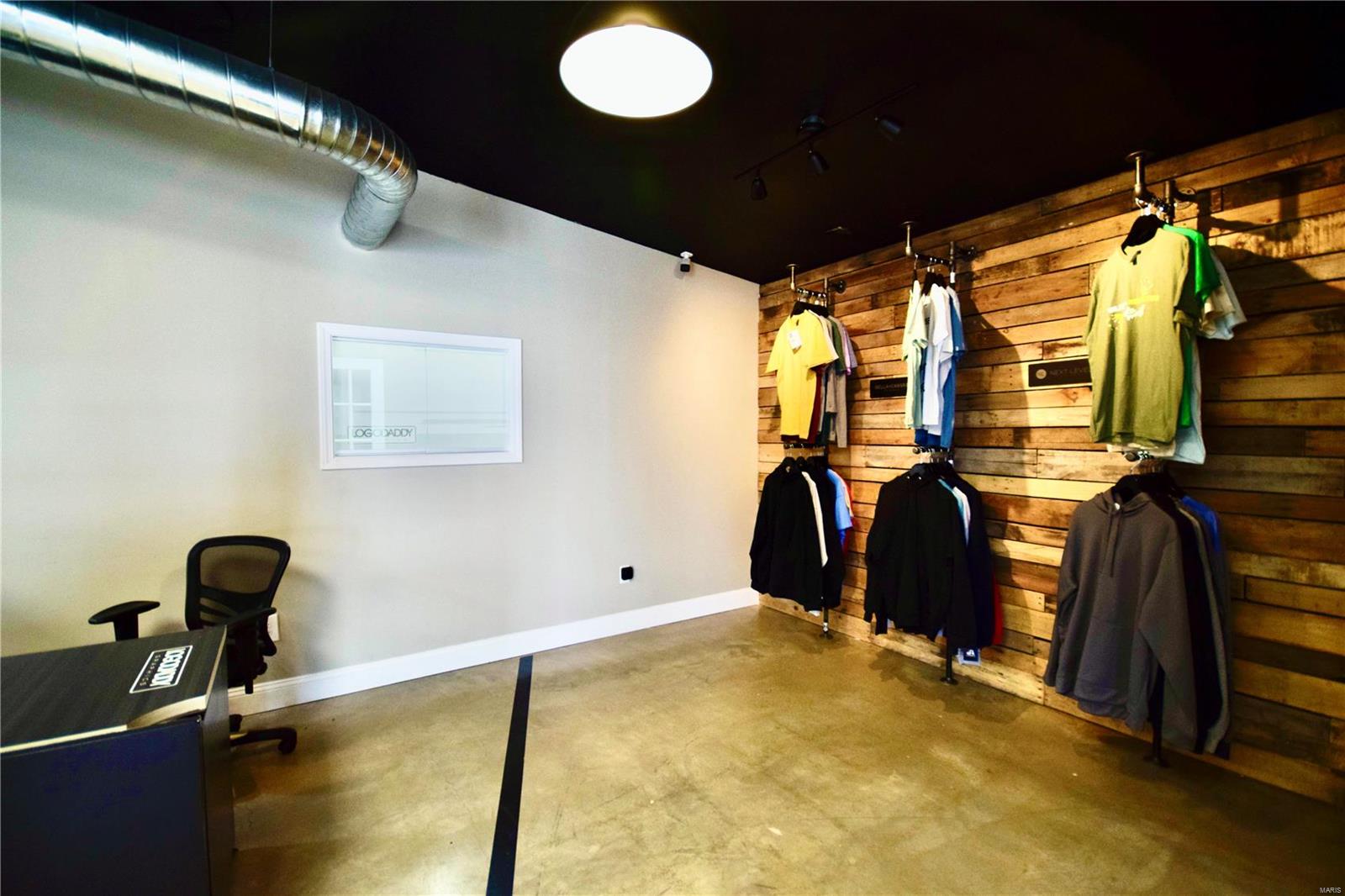 Hi Crest Add - Commercial Sale