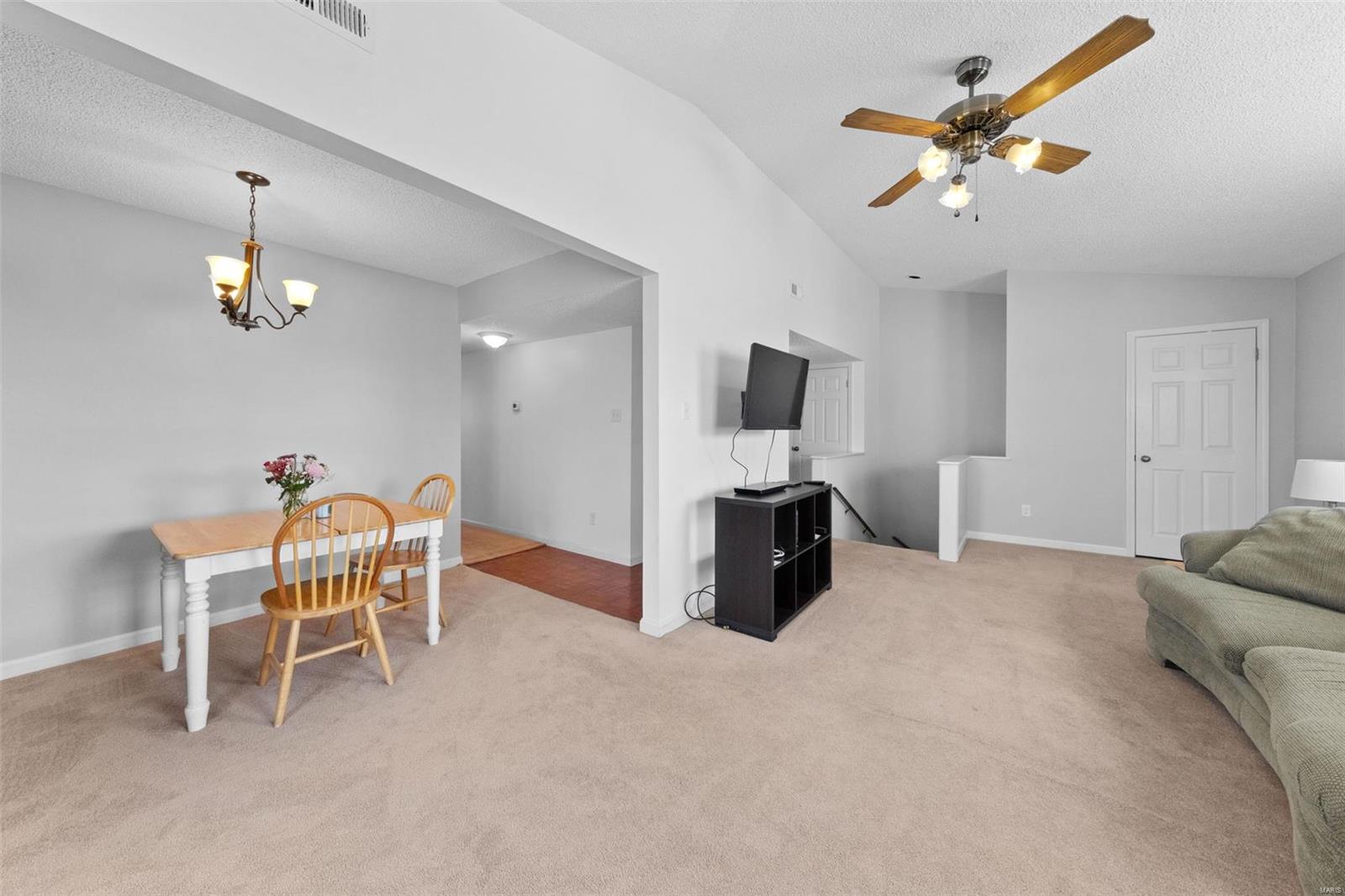 1421 Oriole Place