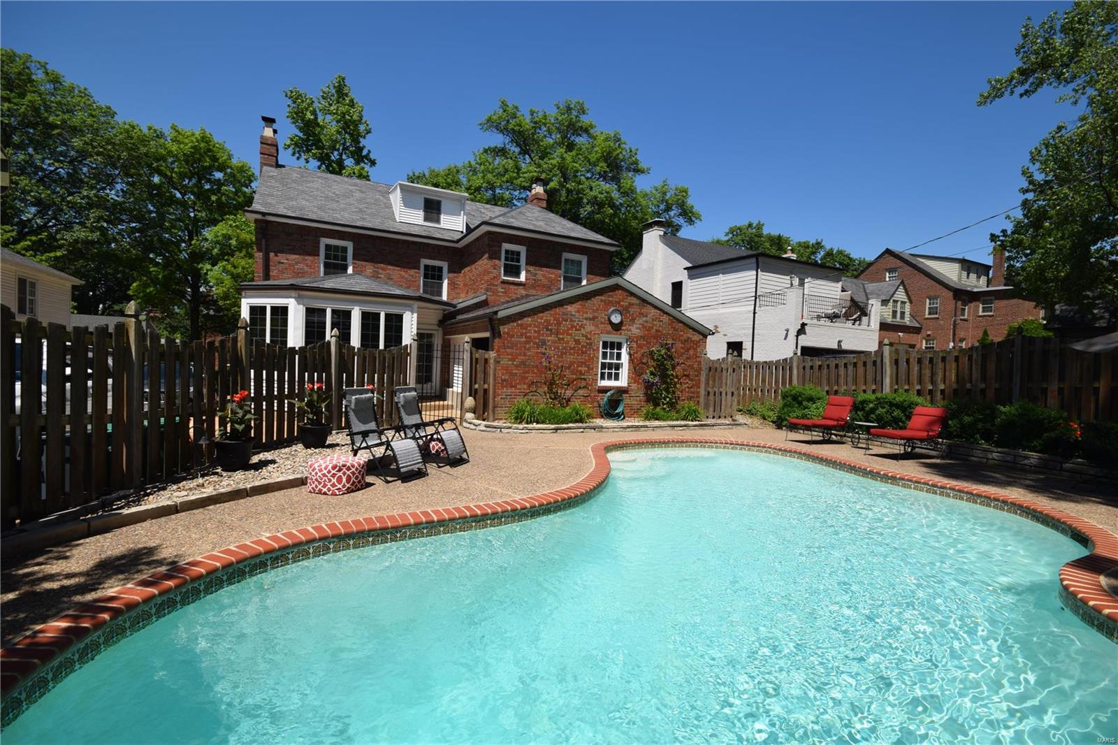 Davis Place - Residential