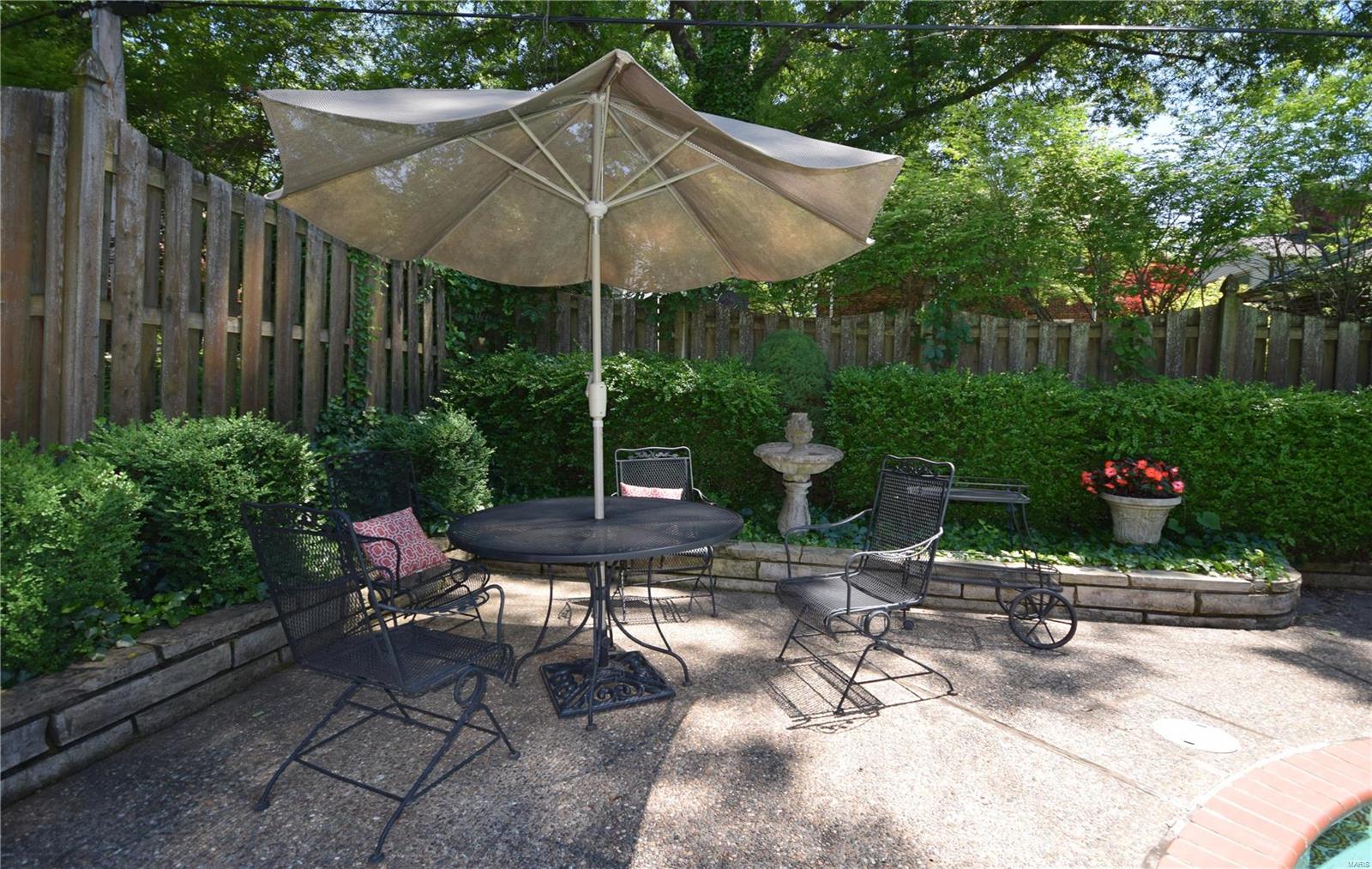 Davis Place - Residential