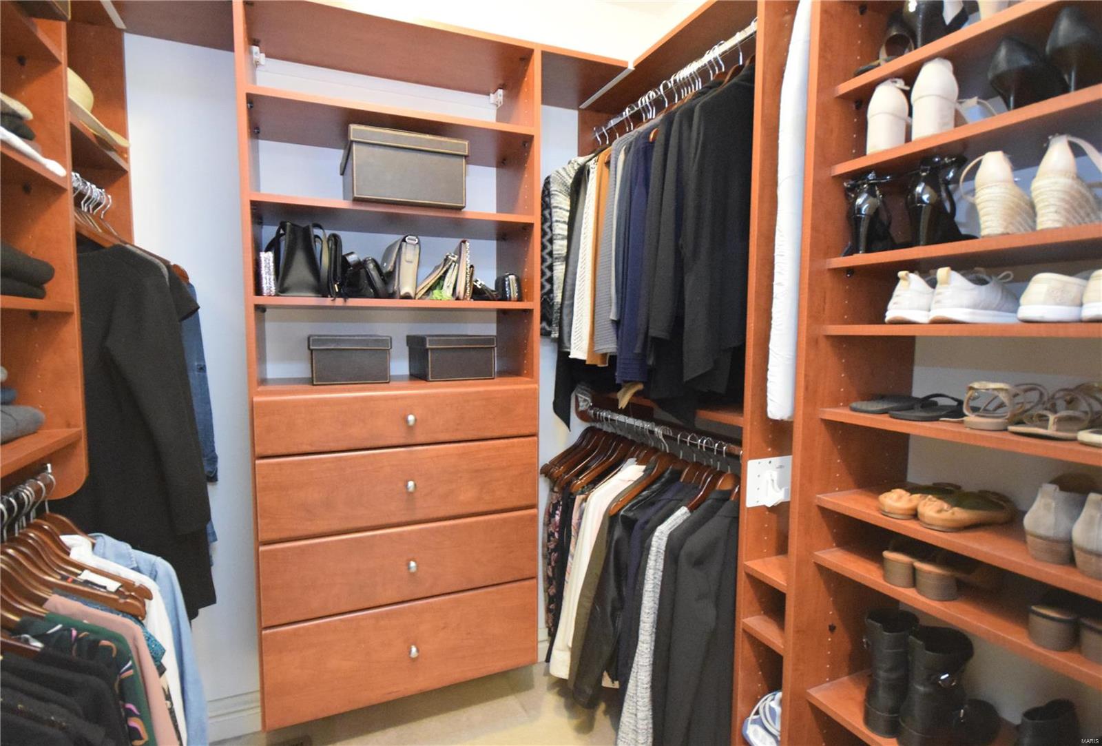 Davis Place - Residential