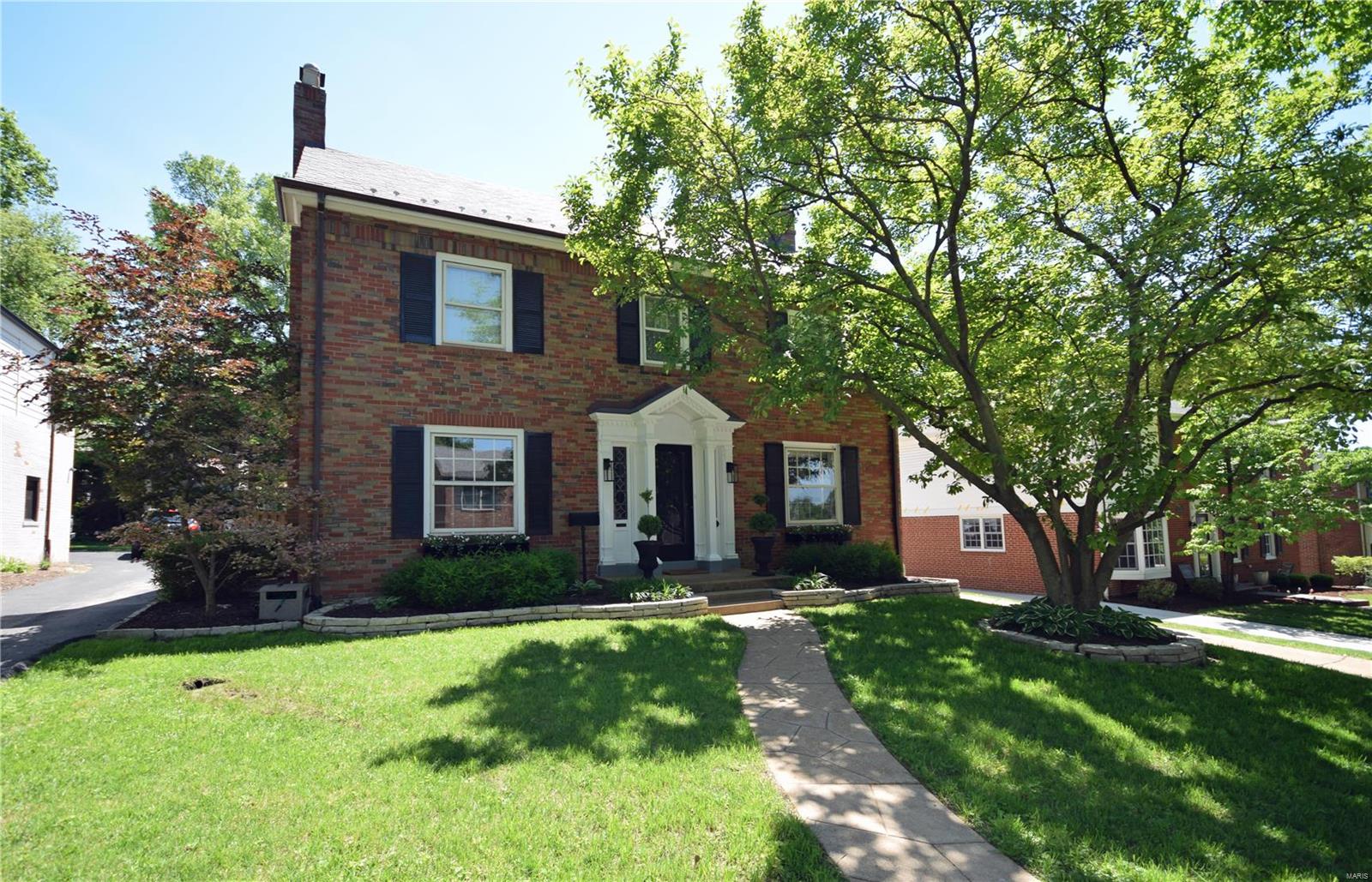 Davis Place - Residential