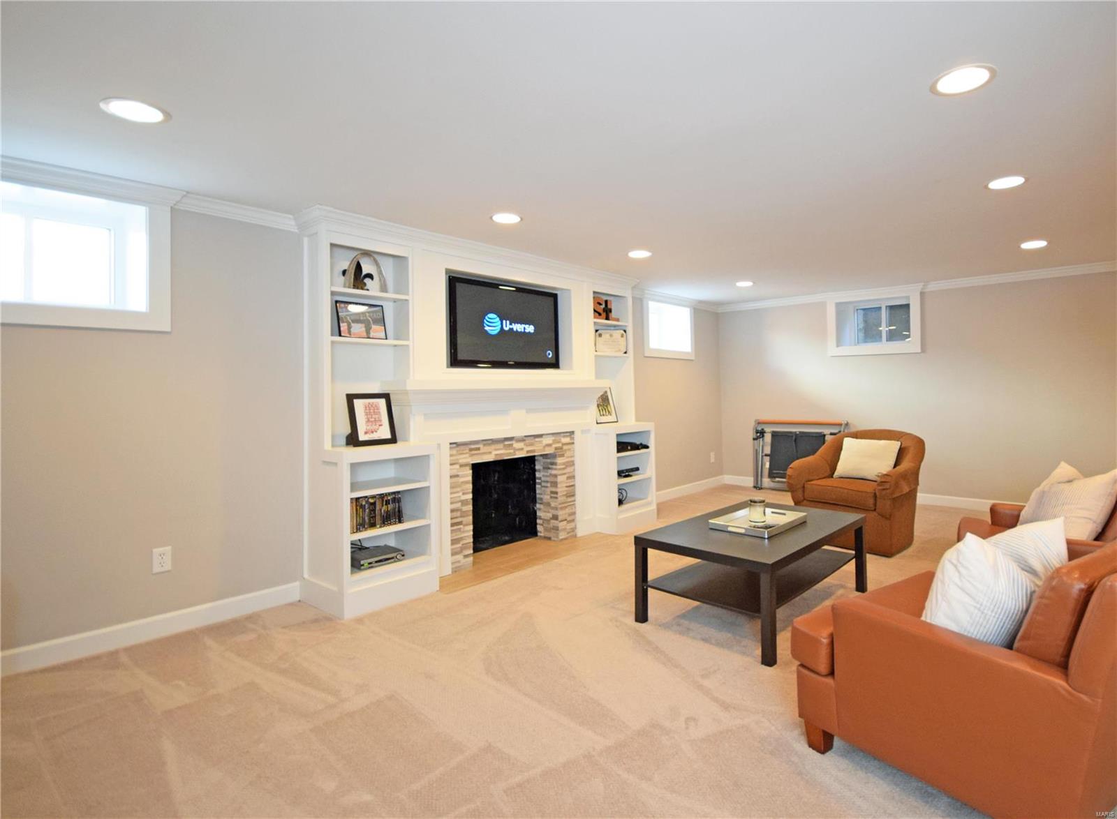 Davis Place - Residential