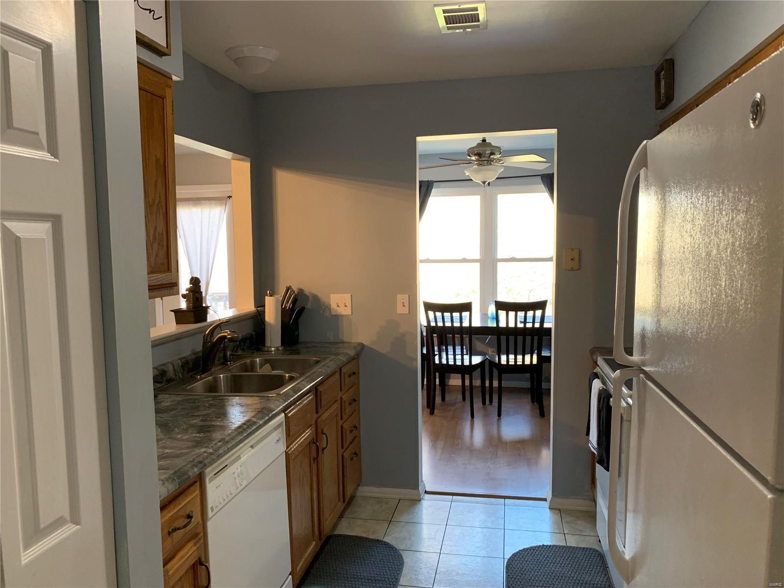 Treetop Condo One-M - Residential