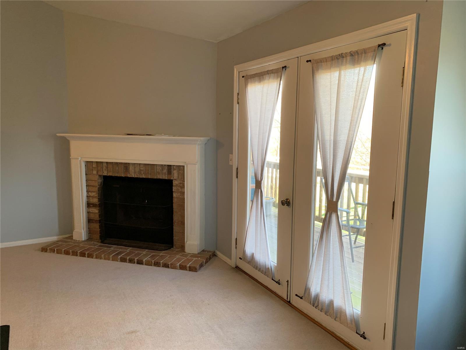 Treetop Condo One-M - Residential