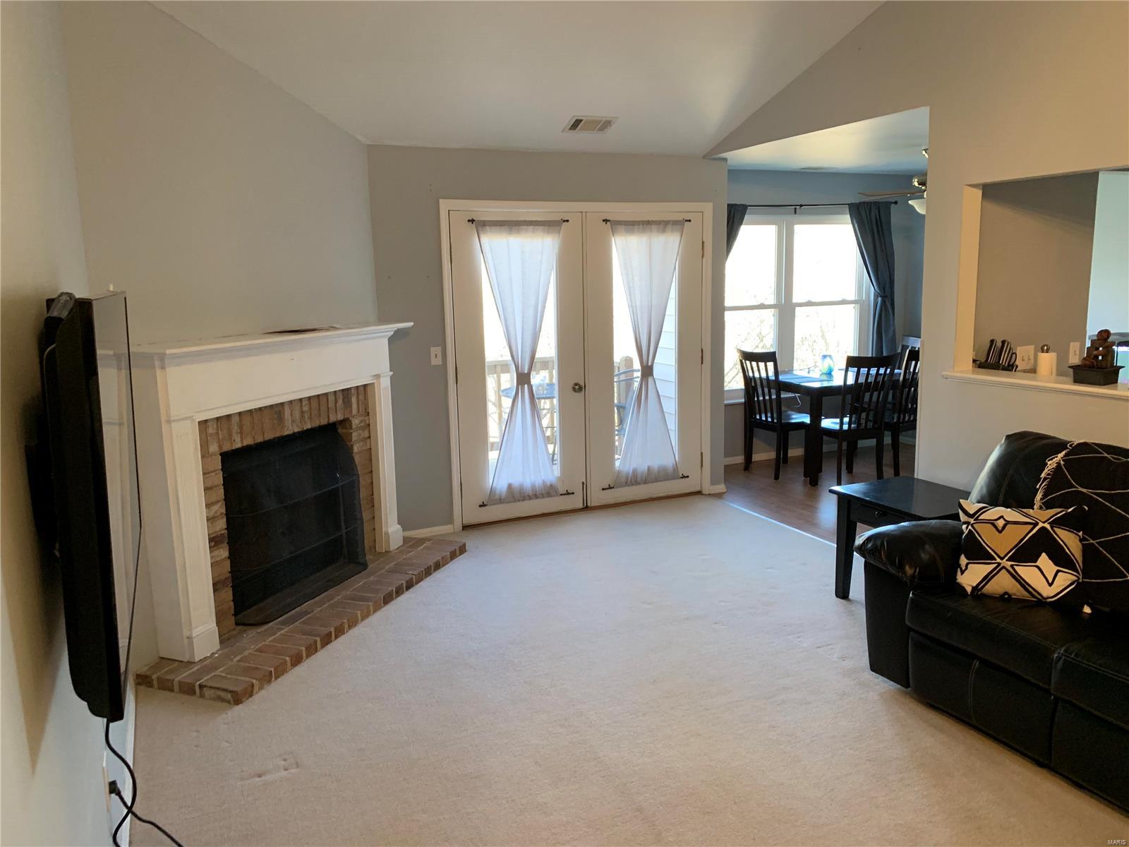 Treetop Condo One-M - Residential