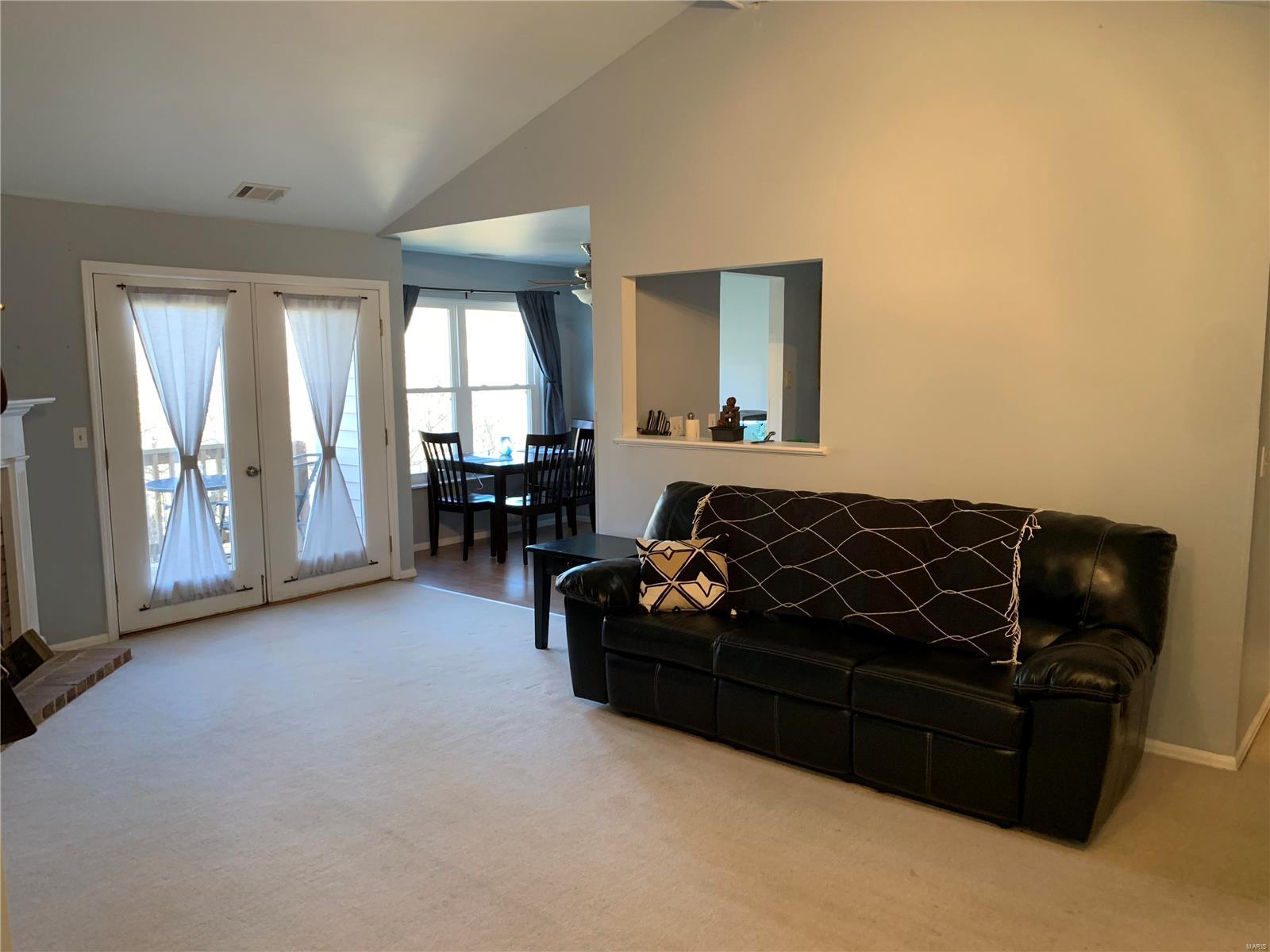 Treetop Condo One-M - Residential