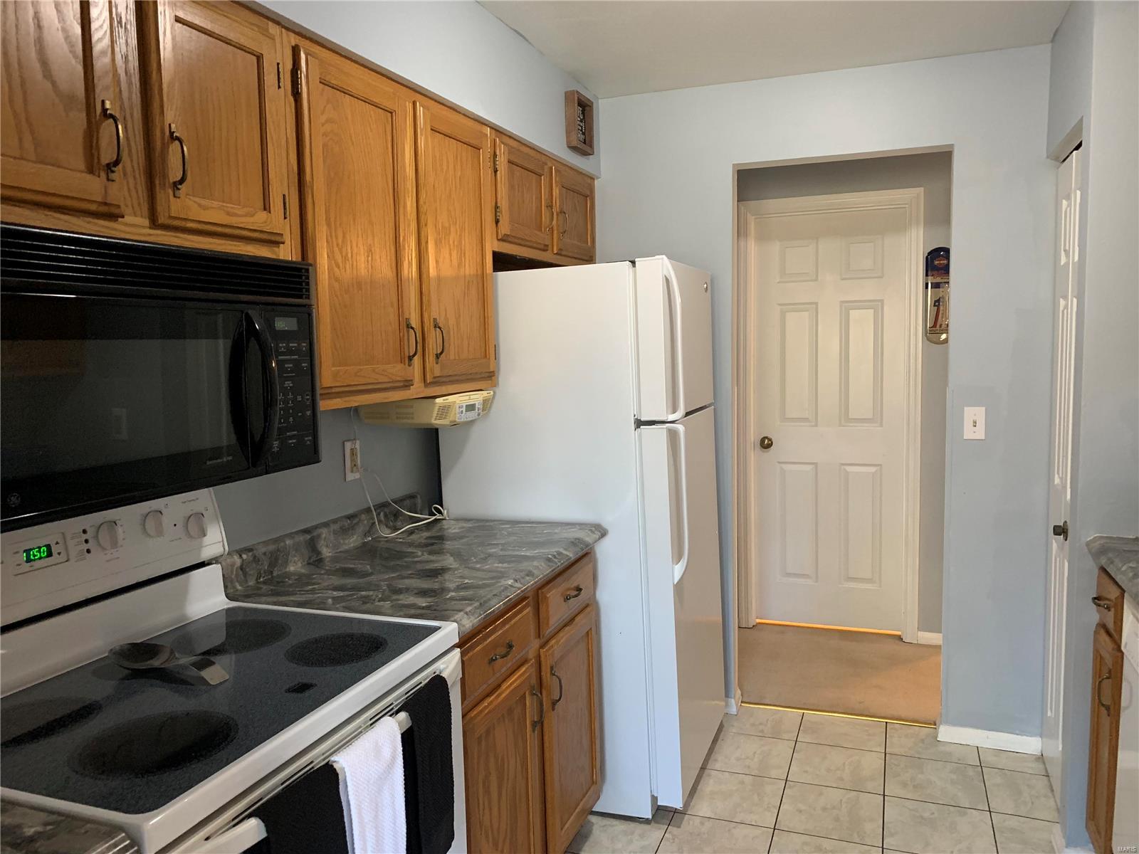 Treetop Condo One-M - Residential