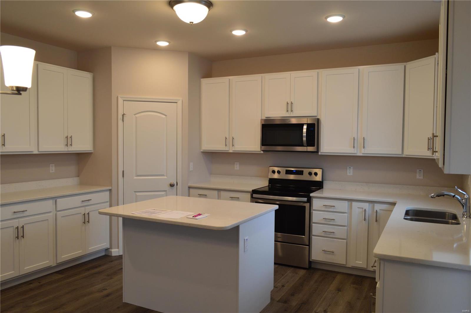 BUENA VISTA - Residential Lease