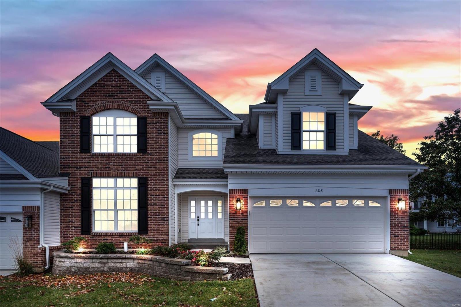 688 Bluffs View Court