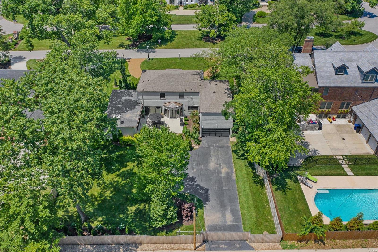 La Hacienda - Residential