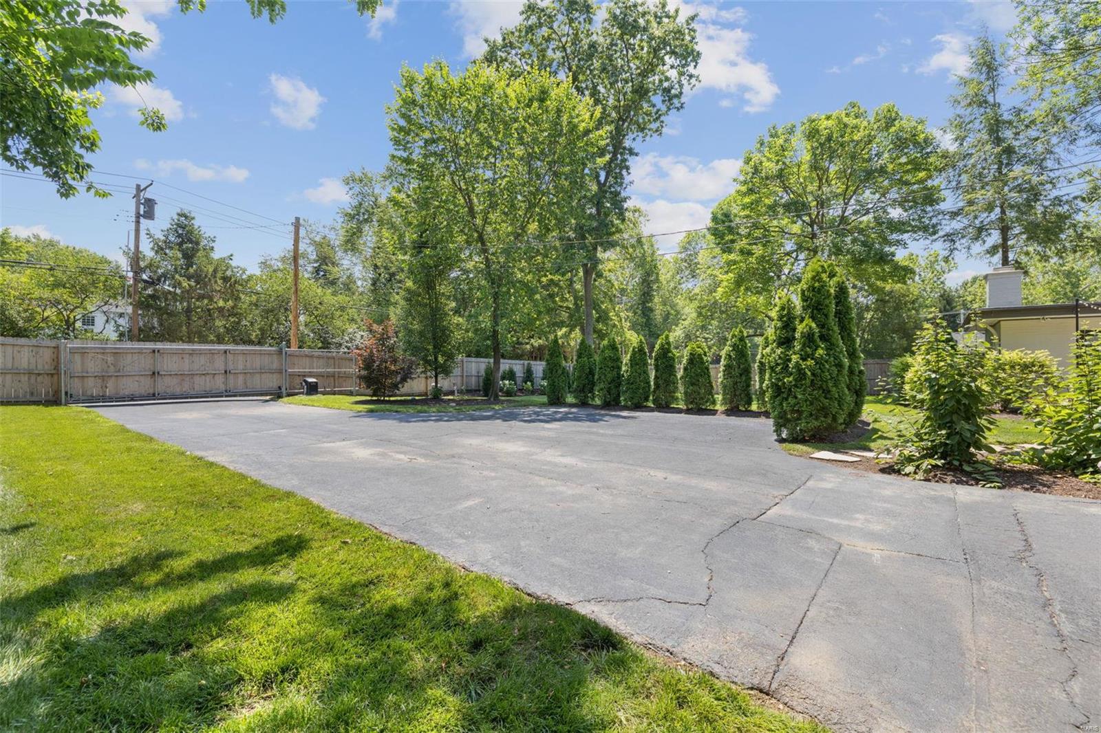 La Hacienda - Residential