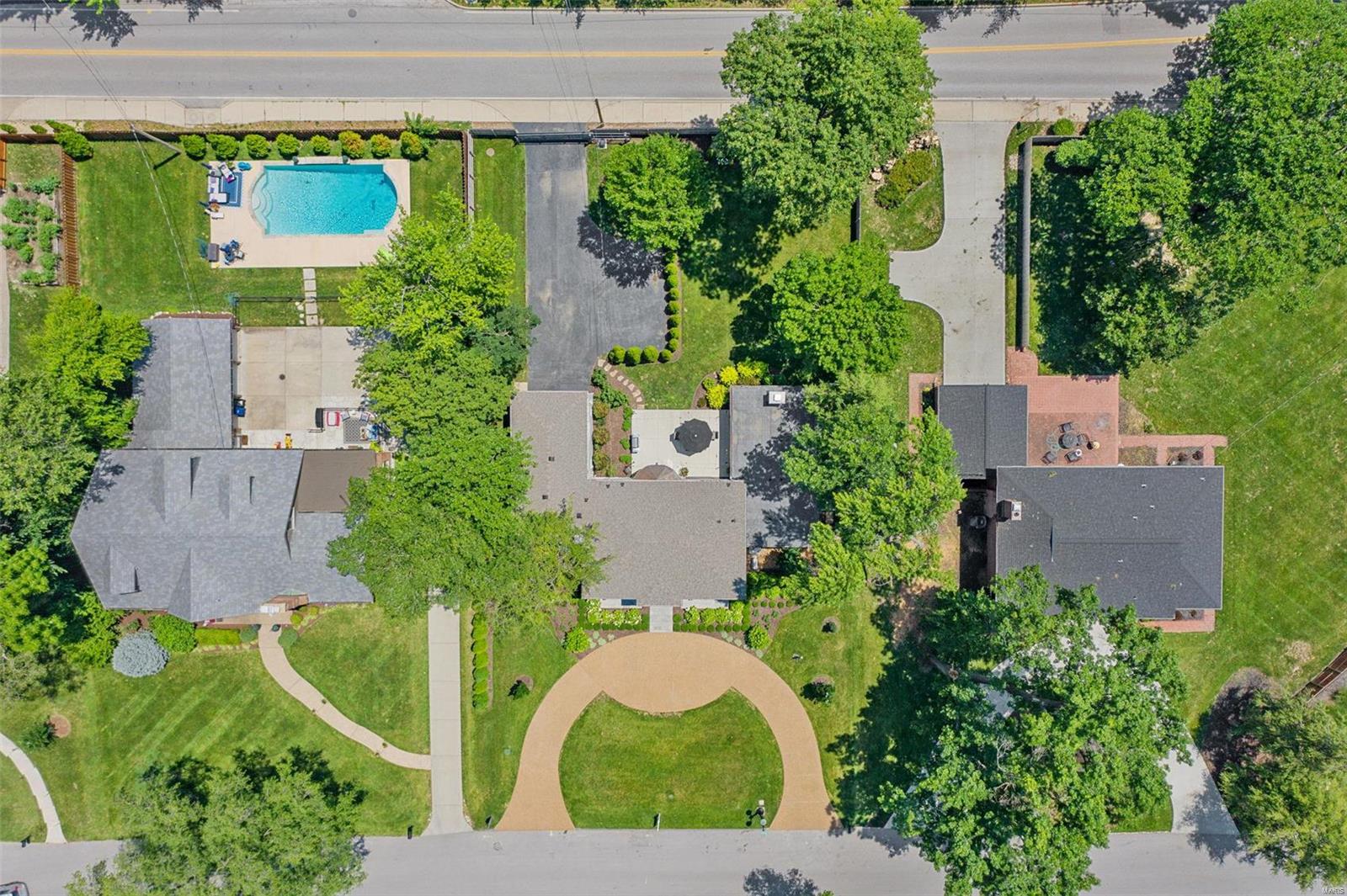 La Hacienda - Residential