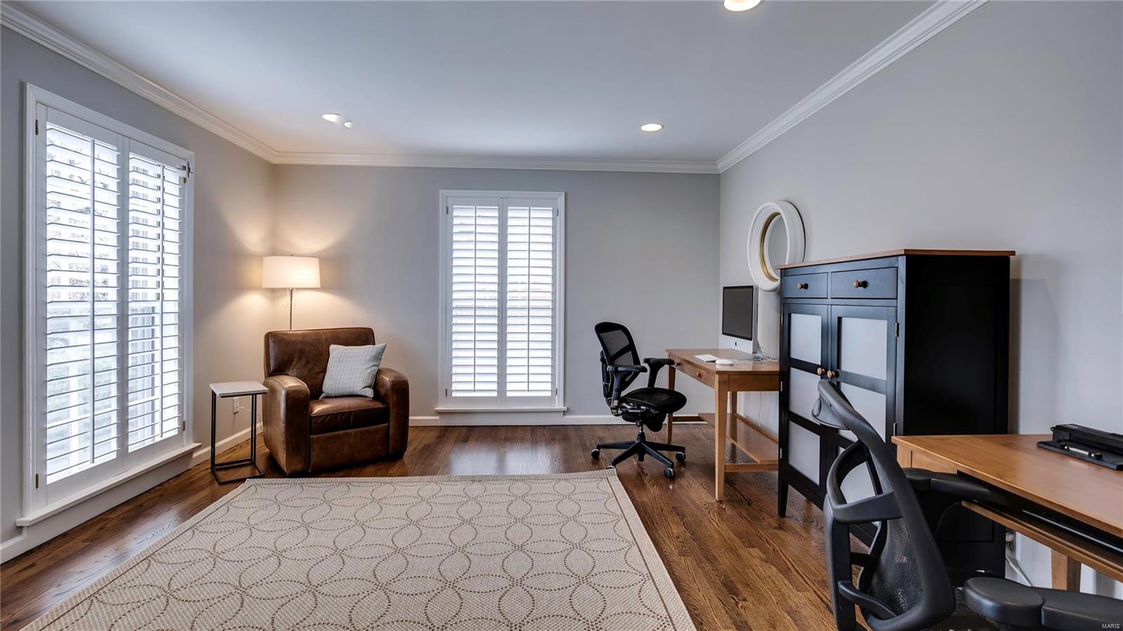 Davis Place - Residential