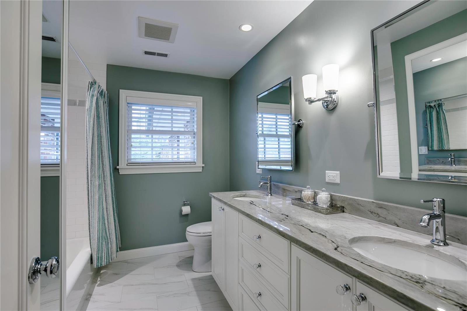 Davis Place - Residential