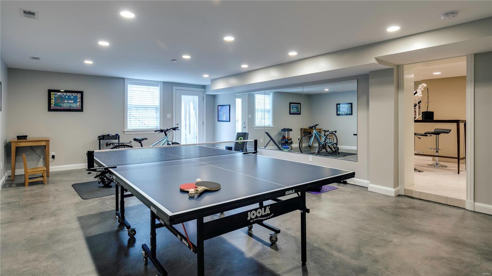 Davis Place - Residential