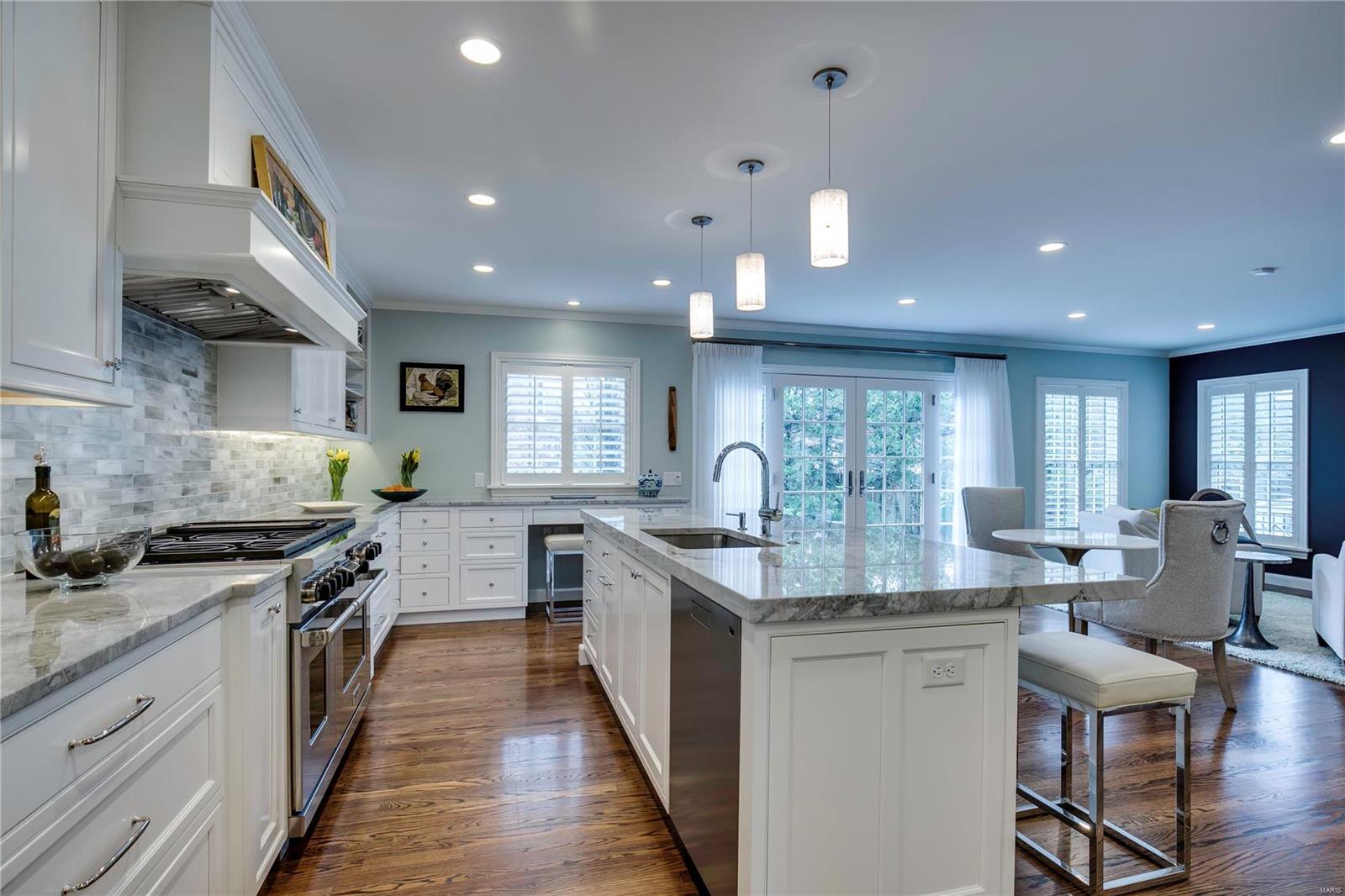 Davis Place - Residential