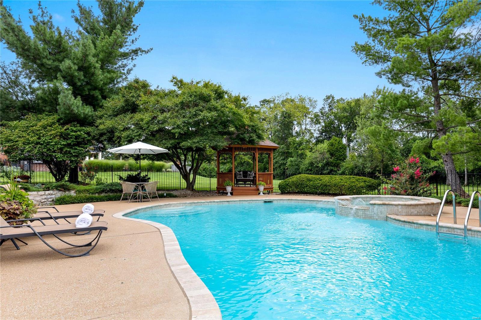 Chatsworth Place - Residential