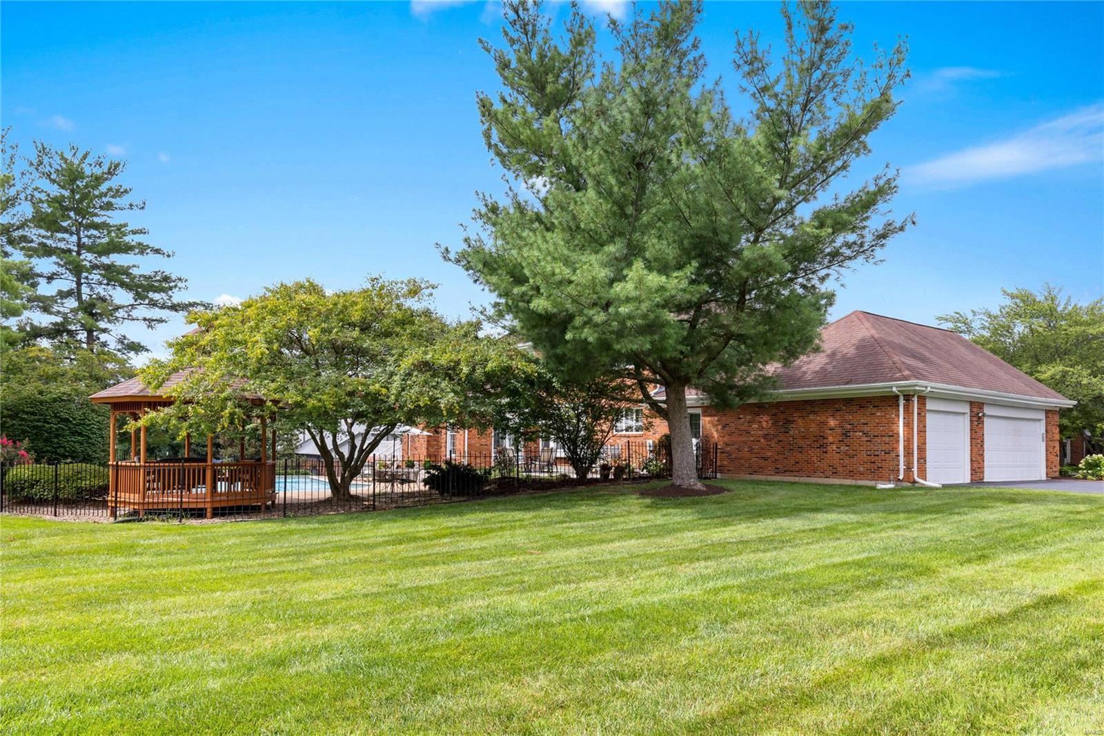 Chatsworth Place - Residential