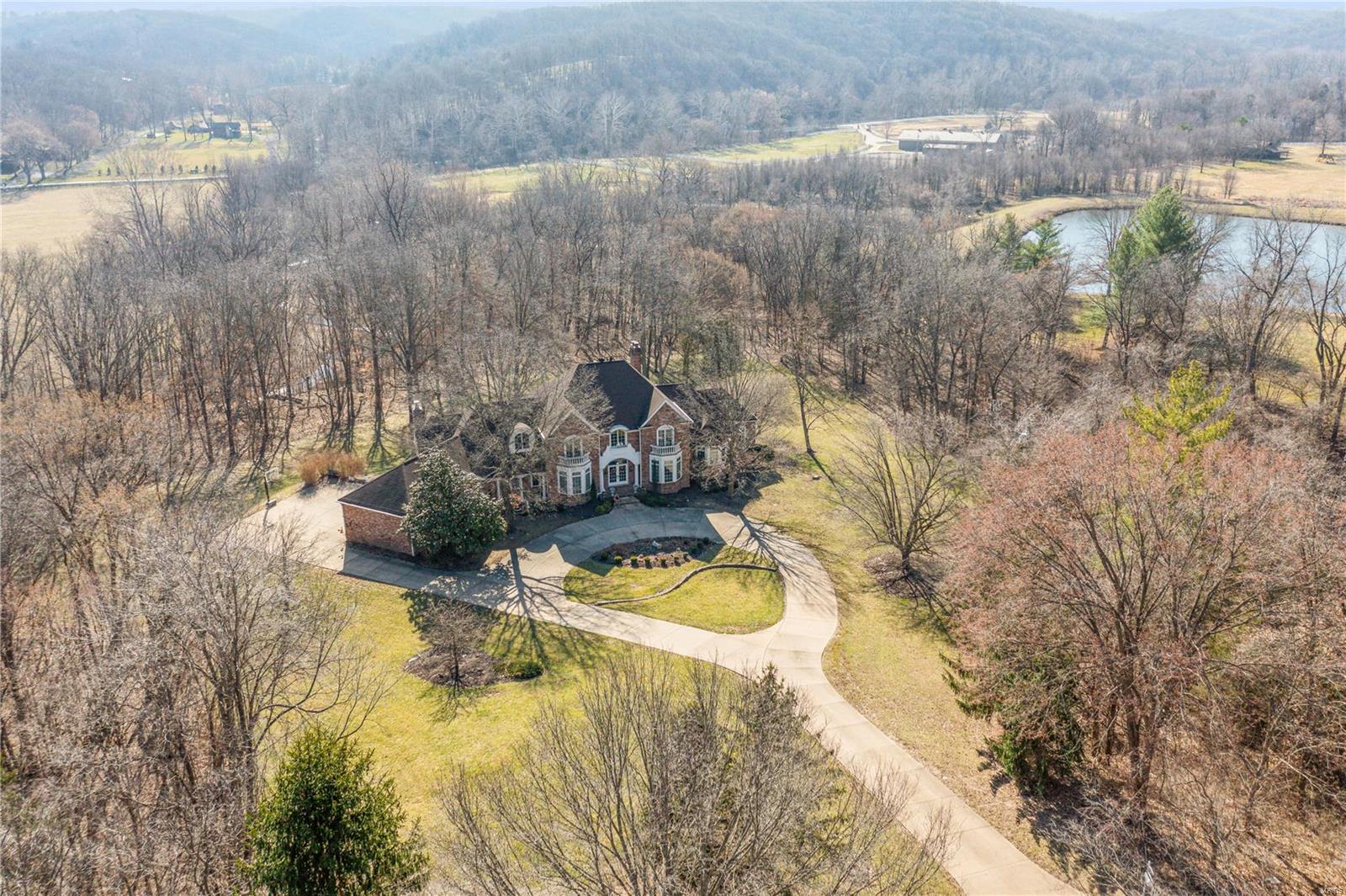 19385 Deer Pointe Estates Drive