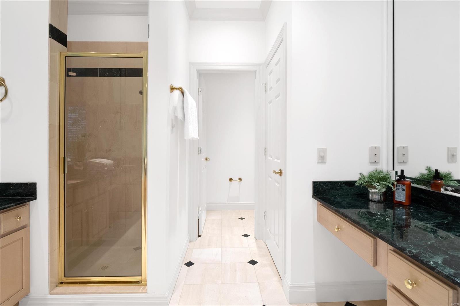 Clayton Lane - Residential