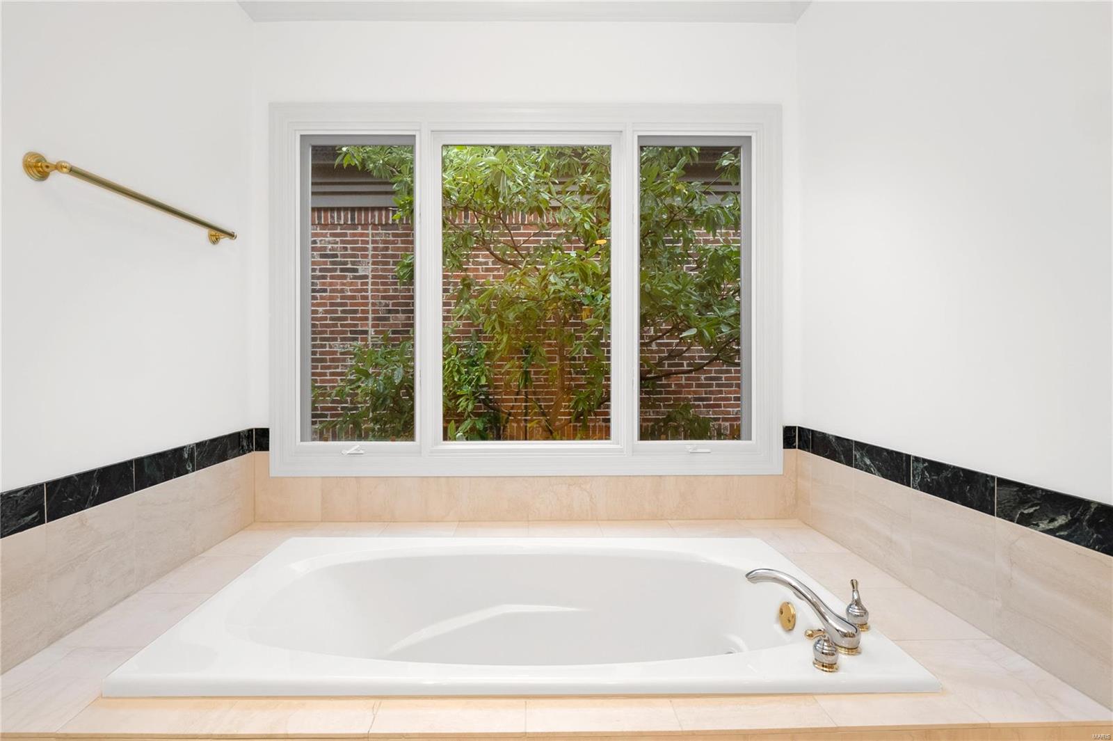 Clayton Lane - Residential